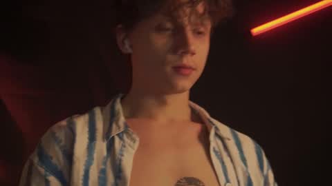 Snapshot of nicky_neal chatting on March 12, 2:52 am Nicky Neal online show from March 12, 2:52 am