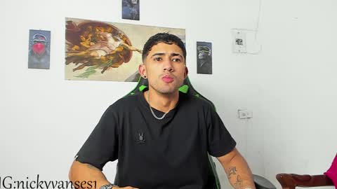 nicky online show from December 23, 9:29 pm