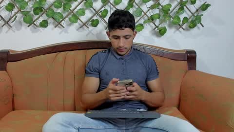 nicky online show from December 11, 7:21 pm