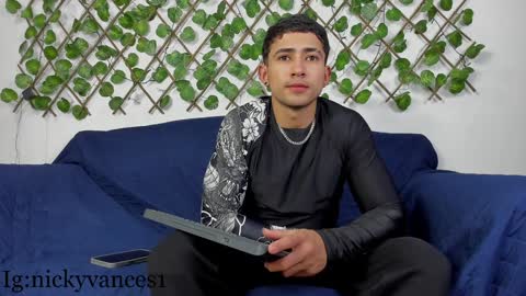 nicky online show from January 23, 6:35 pm