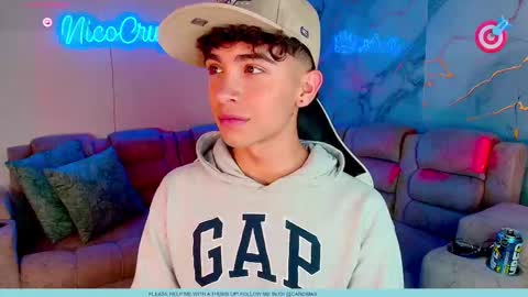 nico online show from February 23, 10:33 pm