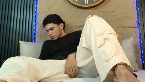 nico_monroet online show from May 28, 10:41 pm
