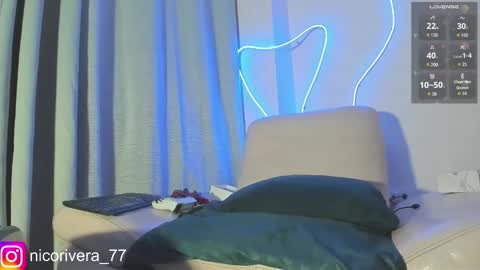 Nicolas online show from February 11, 1:43 am