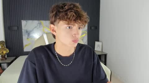 nicolasferrer18 online show from November 23, 7:36 pm