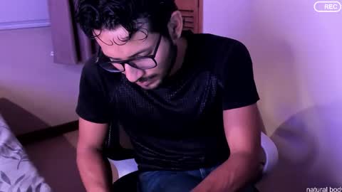 nicolasrodrii online show from October 27, 12:13 am