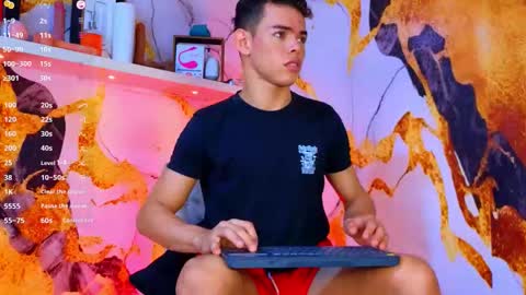 Snapshot of nijinsky_latinboy chatting on October 24, 11:56 am Nijinsky online show from October 24, 11:56 am