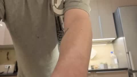 Nick online show from December 15, 4:04 pm