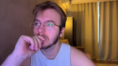 Celine online show from November 9, 7:01 am