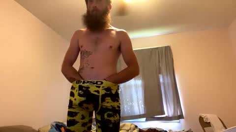 Snapshot of nikkisix9367 chatting on December 19, 7:29 pm Nick kief online show from December 19, 7:29 pm