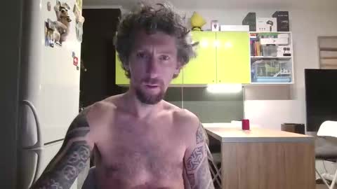 niknik39 online show from November 2, 2:49 am