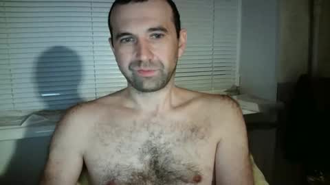 Snapshot of nikolas_vaz chatting on October 2, 8:35 pm nikolas_vaz online show from October 2, 8:35 pm