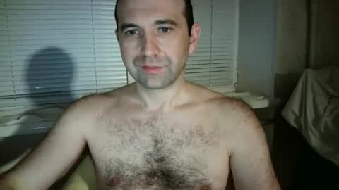 nikolas_vaz online show from December 2, 9:18 pm