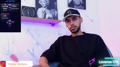 Snapshot of nikolay_dimitrov chatting on October 17, 5:55 am    online show from October 17, 5:55 am