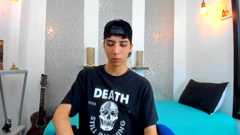 Snapshot of nikolay_gregori chatting on March 5, 4:57 am    online show from March 5, 4:57 am