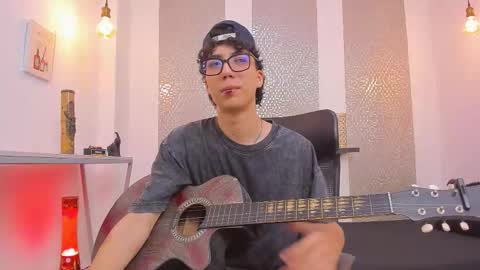 Snapshot of nikolay_gregori chatting on October 10, 5:23 am    online show from October 10, 5:23 am