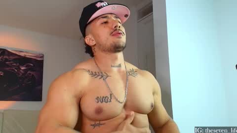 Snapshot of nikolaylisin chatting on October 8, 5:34 am Niko online show from October 8, 5:34 am