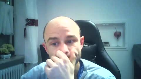 Snapshot of niksdick2121 chatting on December 7, 11:56 pm niksdick2121 online show from December 7, 11:56 pm