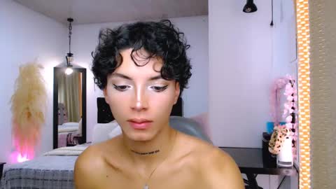 Nilam online show from February 12, 3:38 pm