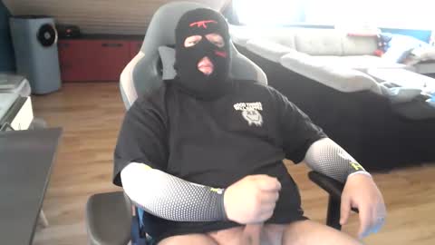 ninocut6 online show from March 2, 10:11 am