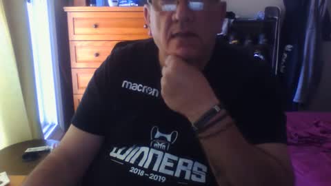 Dennis online show from October 1, 4:33 pm