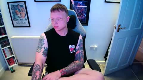 Snapshot of nlrb93 chatting on September 15, 9:05 pm BNate93 online show from September 15, 9:05 pm