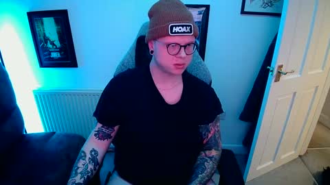 Snapshot of nlrb93 chatting on January 27, 7:35 pm BNate93 online show from January 27, 7:35 pm