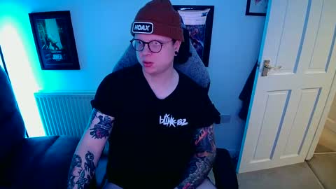 Snapshot of nlrb93 chatting on December 17, 7:37 pm BNate93 online show from December 17, 7:37 pm