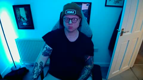 Snapshot of nlrb93 chatting on February 10, 6:56 pm BNate93 online show from February 10, 6:56 pm