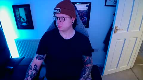 Snapshot of nlrb93 chatting on December 29, 3:46 pm BNate93 online show from December 29, 3:46 pm