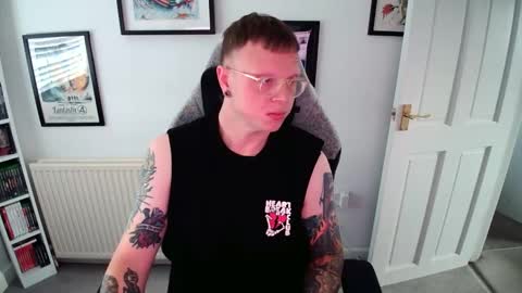 Snapshot of nlrb93 chatting on September 21, 1:22 pm BNate93 online show from September 21, 1:22 pm