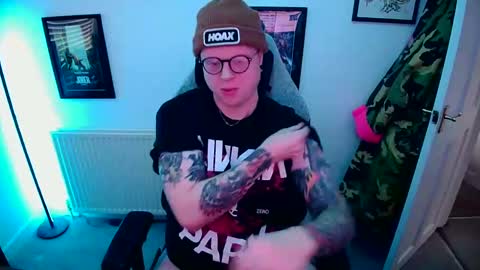 Snapshot of nlrb93 chatting on February 9, 2:07 pm BNate93 online show from February 9, 2:07 pm