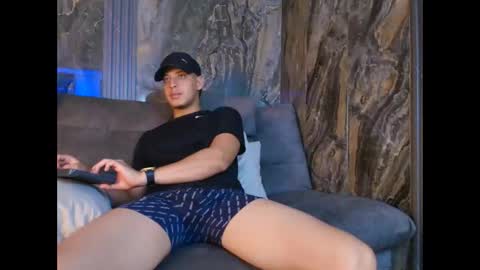 noah_blackk online show from February 24, 2:51 pm