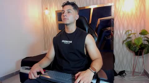 Noah online show from March 28, 5:35 pm