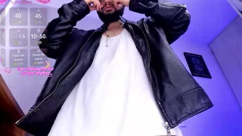 noah_devil_ online show from December 21, 4:20 am