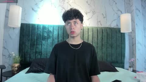 noah_dupont_ online show from October 12, 1:16 pm