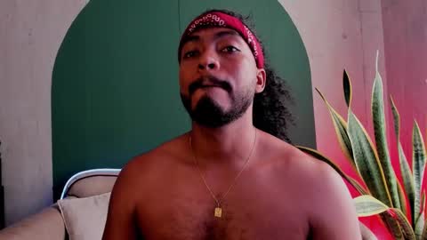 Noah online show from February 3, 10:11 pm