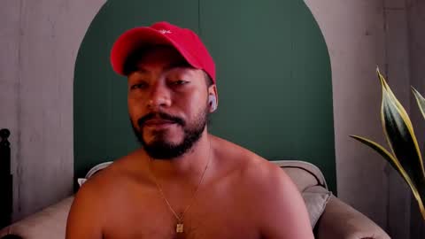 Noah online show from February 21, 9:00 pm