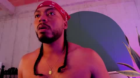 Noah online show from January 18, 5:04 pm