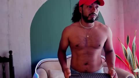 Noah online show from January 30, 5:06 pm