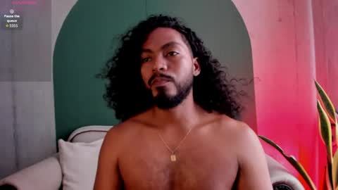 Noah online show from April 1, 6:38 pm