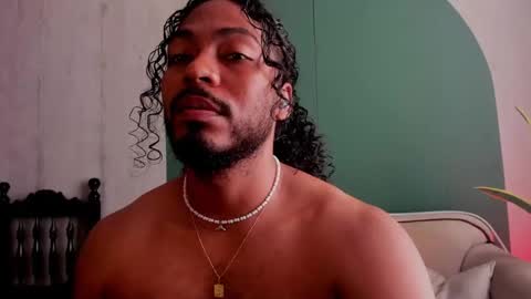 Noah online show from January 27, 8:28 pm