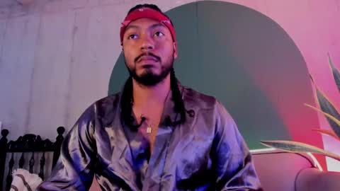 Noah online show from January 16, 6:27 pm