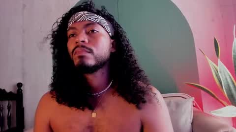 Noah online show from January 28, 6:39 pm