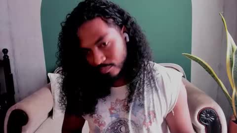 Noah online show from February 22, 8:26 pm