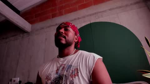 Noah online show from January 25, 10:18 pm