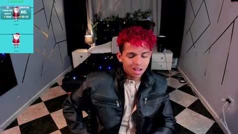 noah_smith04 online show from December 16, 11:44 am