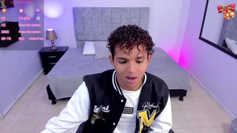 noah_smith04 online show from January 10, 11:54 am