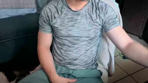 Snapshot of nobudget06 chatting on October 19, 5:27 pm nobudget06 online show from October 19, 5:27 pm