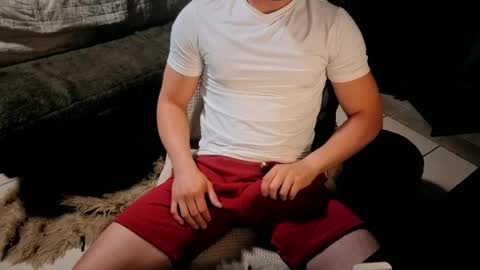 Snapshot of nobudget06 chatting on September 11, 1:37 am nobudget06 online show from September 11, 1:37 am