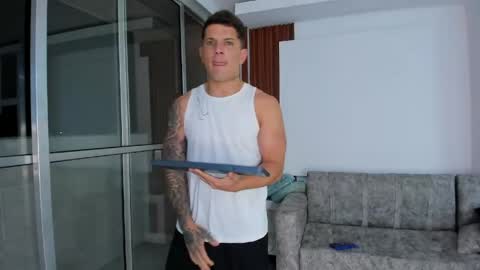 nohabennett7 online show from April 2, 4:43 am